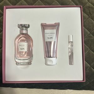 Coach Dreams Perfume